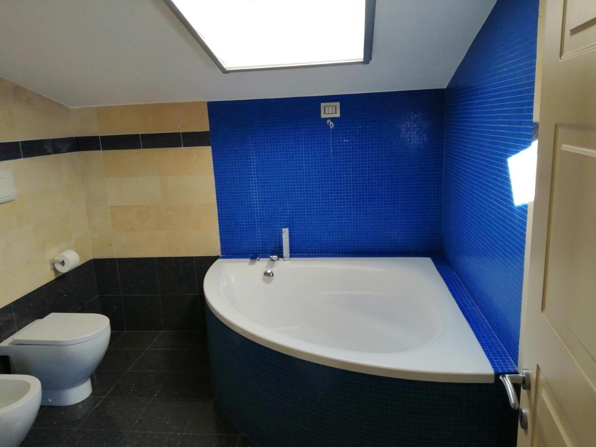 Just Blue Hotel Montesilvano Marina Exterior foto